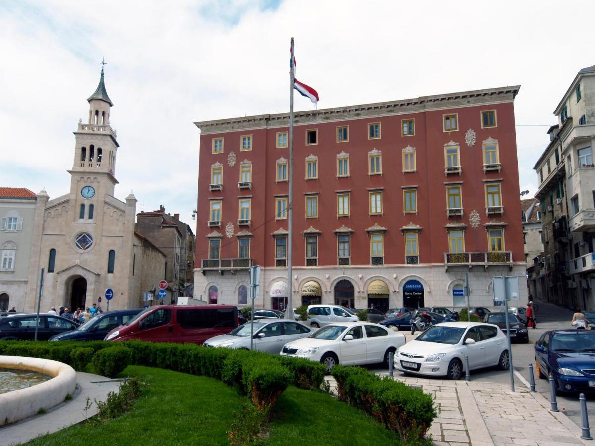 Famous Promenade Riva Apartment Split Exterior foto